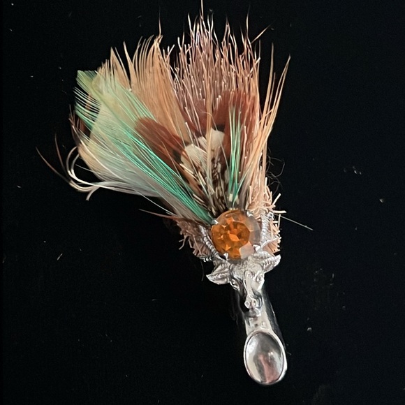 Scottish Plume Stag Head Pin Brooch Orange Glass Stone Silver Tone Mizpah Deer - Picture 2 of 5